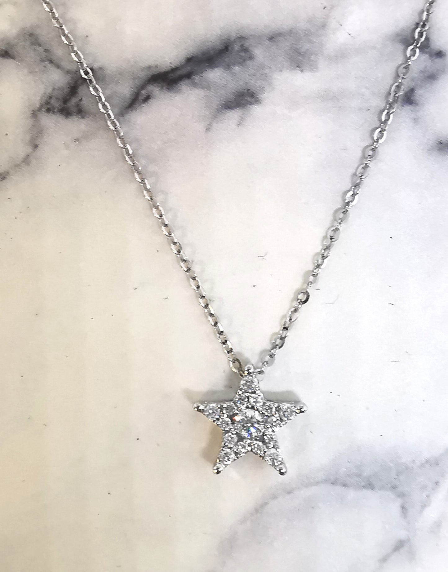 18K White Gold Diamond Pendant