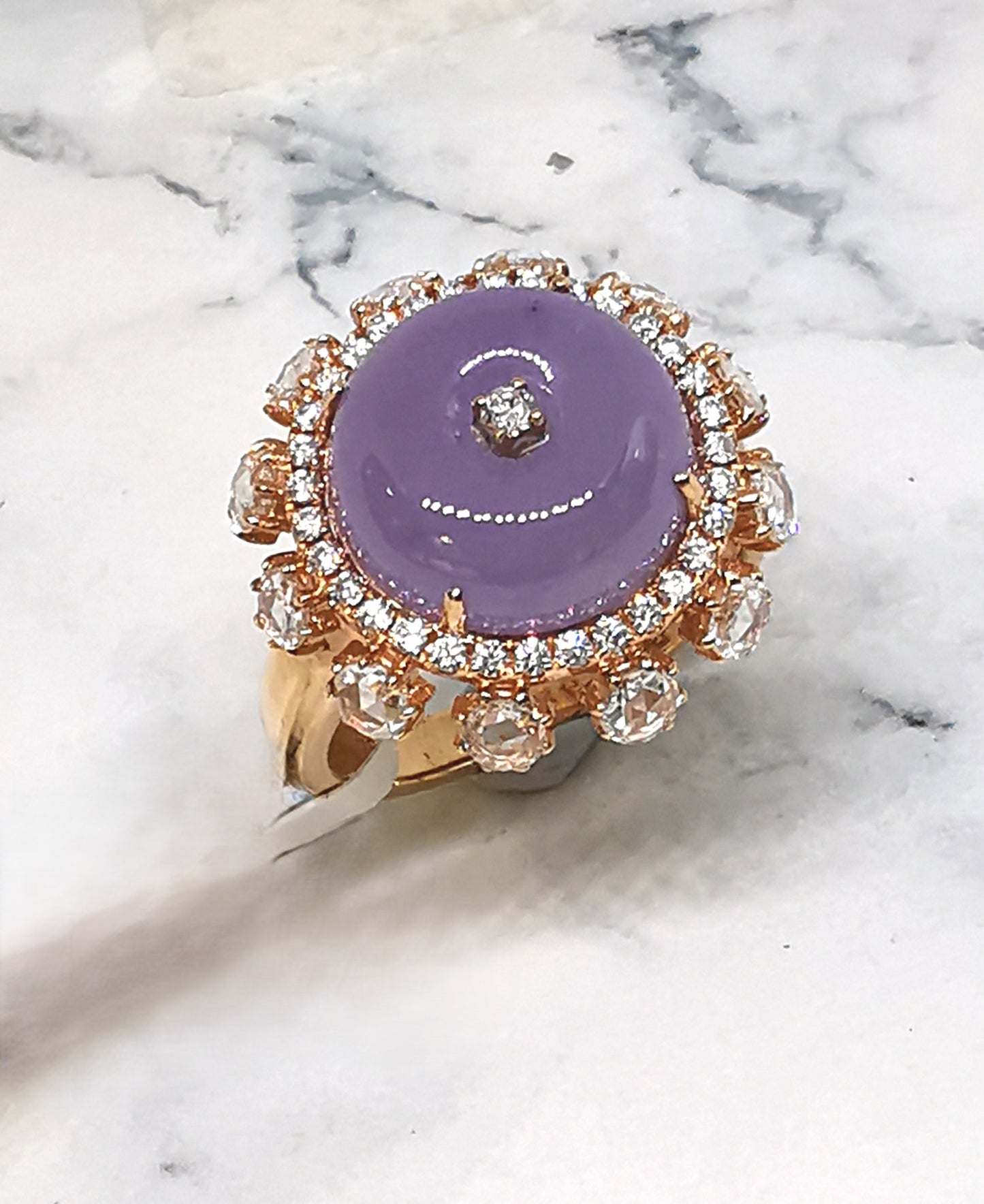 18K White Gold Jade Wai Ku Diamond Ring