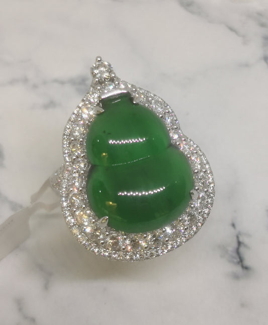 18K White Gold  Jade Wulu Diamond Ring